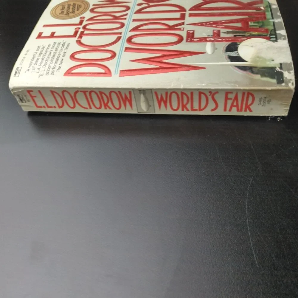 World's Fair, E. L. Doctorow, 1986/1986 vgc paperback, free shipping